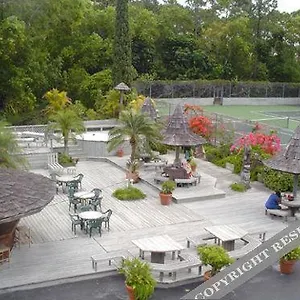 & Club Resort